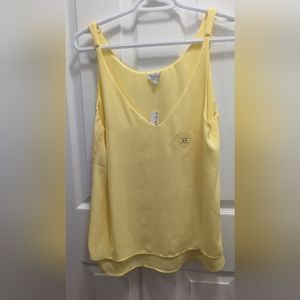 NWT Reitman V-neck Sleeveless Blouse